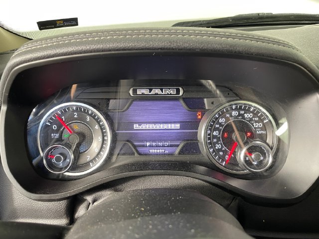 Used 2019 RAM 1500 Laramie AWD/4WD image 5