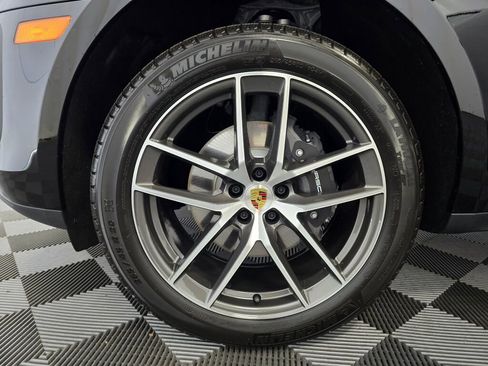 New 2025 Porsche Macan image 23