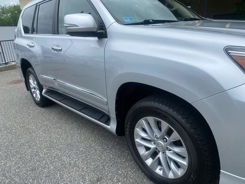 Used 2019 Lexus GX 460 Premium AWD/4WD image 37
