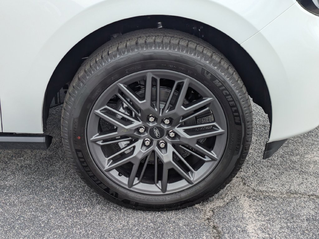 New 2027 Ford Expedition Max Platinum w/ Stealth Appearance Package RWD image 11