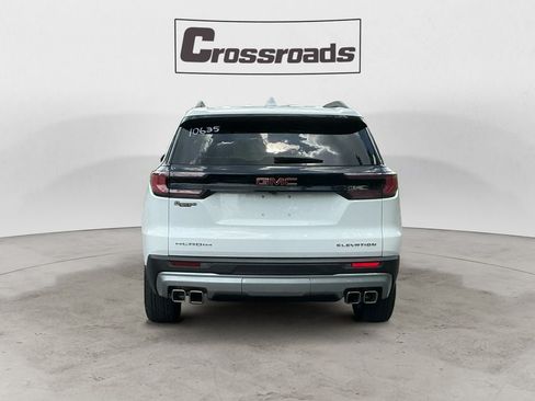 Used 2026 GMC Acadia Elevation w/ Elevation Premium Package FWD image 4
