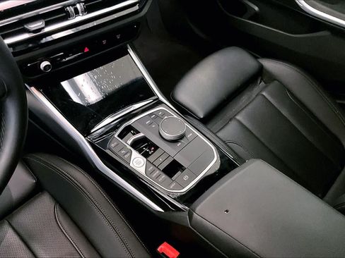 Used 2024 BMW 330i Sedan w/ Convenience Package RWD image 14