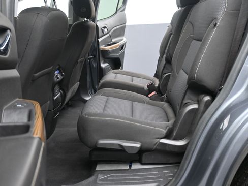 Used 2020 GMC Acadia SLE w/ Driver Convenience Package image 23