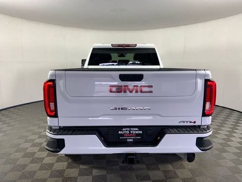 Used 2021 GMC Sierra 2500 AT4 w/ Gooseneck/5TH Wheel Package image 8