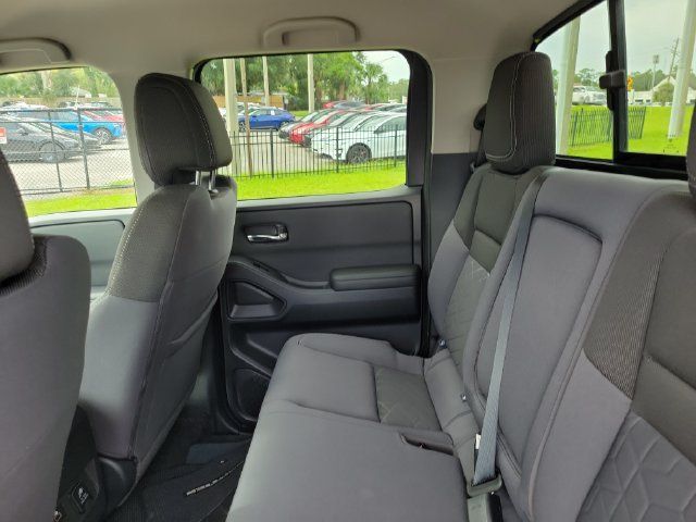 Used 2025 Nissan Frontier SV w/ SV Convenience Package RWD image 11