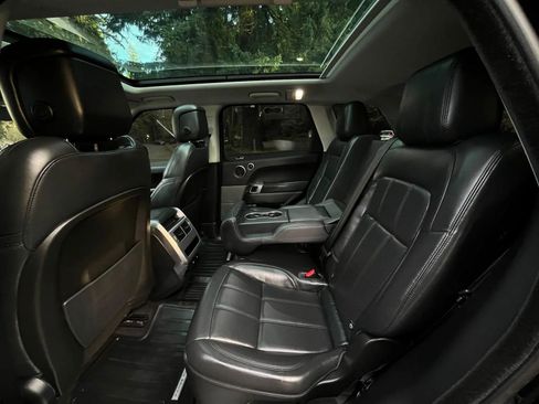 Used 2020 Land Rover Range Rover Sport HSE image 11