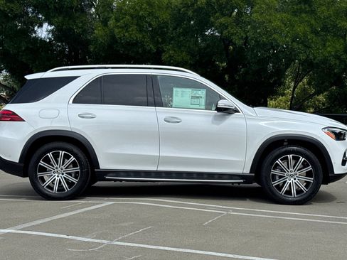 New 2026 Mercedes-Benz GLE 450e 4MATIC image 8