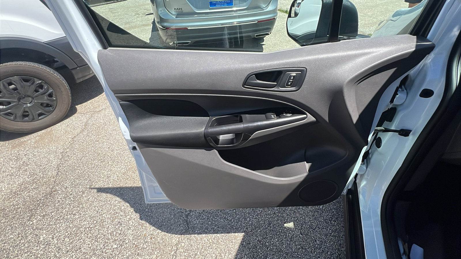 Used 2022 Ford Transit Connect XL FWD image 10