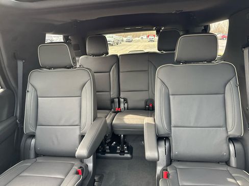 New 2026 Chevrolet Tahoe Premier w/ Sun And Tow Package AWD/4WD image 33