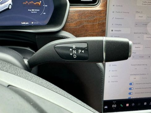 Used 2020 Tesla Model X Long Range AWD/4WD image 27