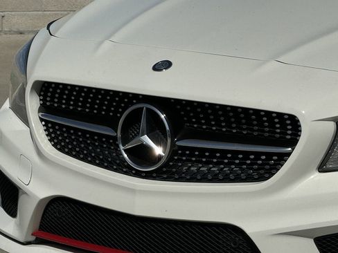 Used 2016 Mercedes-Benz CLA 250 image 12