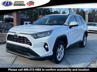 Used 2019 Toyota RAV4 XLE video 3