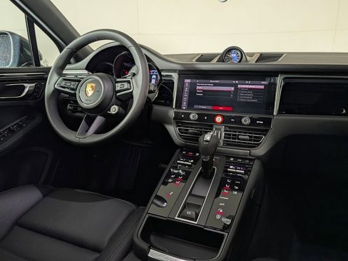 New 2026 Porsche Macan image 23