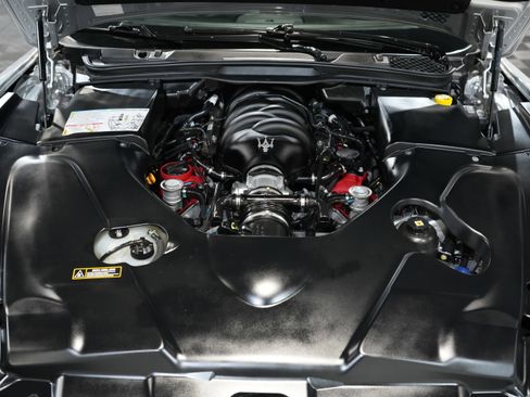 Used 2015 Maserati GranTurismo Sport image 48