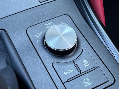 Used 2025 Lexus IS 350 F Sport RWD image 31