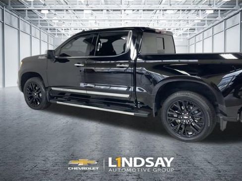 Used 2024 Chevrolet Silverado 1500 High Country w/ Technology Package image 7