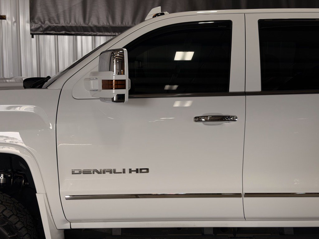 Used 2016 GMC Sierra 2500 Denali w/ Driver Alert Package AWD/4WD image 36