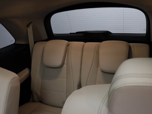 Used 2024 Mercedes-Benz GLS 450 4MATIC image 16