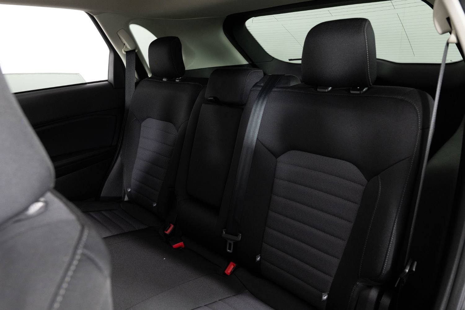 Used 2022 Ford Edge SE w/ Black Appearance Package AWD/4WD image 16