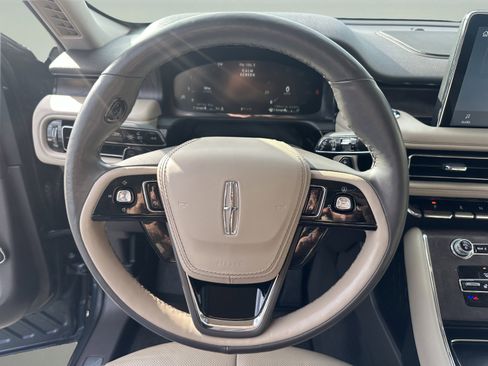 Certified 2022 Lincoln Aviator Reserve w/ Equipment Group 201A image 14