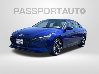 Used 2023 Hyundai Elantra SEL w/ Convenience Package