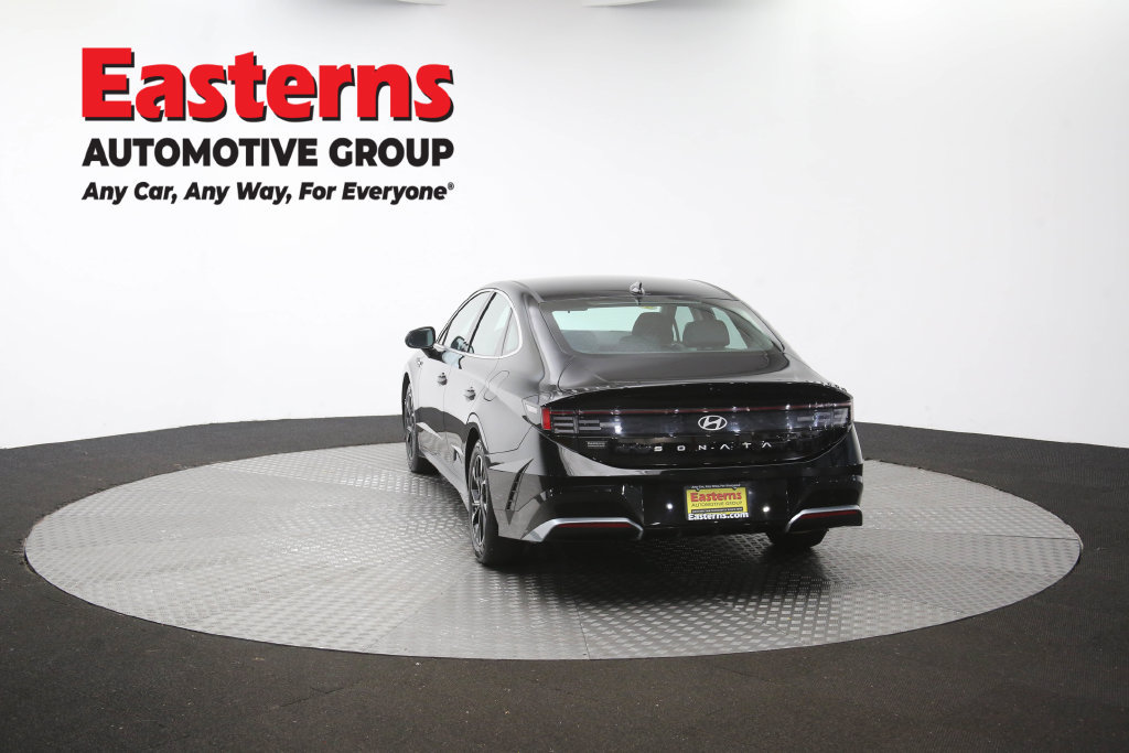 Used 2025 Hyundai Sonata SEL FWD image 39