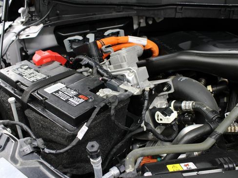 Used 2022 Ford F150 Platinum image 34