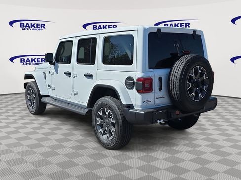 New 2026 Jeep Wrangler Unlimited Sahara AWD/4WD image 5