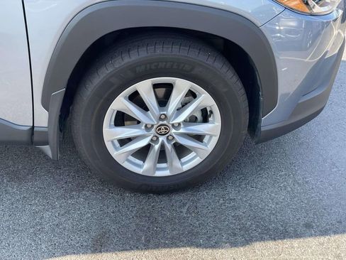 Used 2024 Toyota Corolla Cross LE FWD image 26