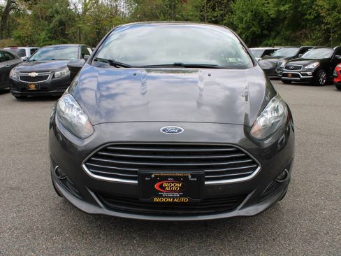 Used 2019 Ford Fiesta SE w/ Equipment Group 201A FWD image 3