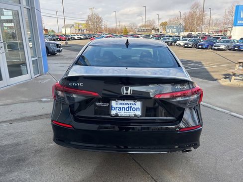 Used 2022 Honda Civic Sport image 5