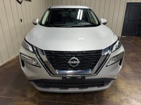 Used 2023 Nissan Rogue SV AWD/4WD image 2