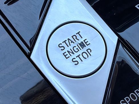 Used 2023 BMW X7 xDrive40i image 38