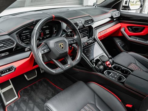 Used 2023 Lamborghini Urus S AWD/4WD image 28