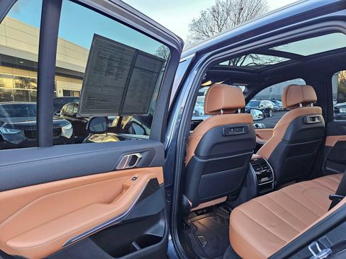 Used 2022 BMW X5 xDrive45e w/ Climate Comfort Package image 19