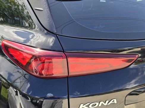 Used 2023 Hyundai Kona SE FWD image 8