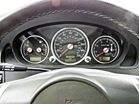 Used 2005 Chrysler Crossfire SRT-6 image 12