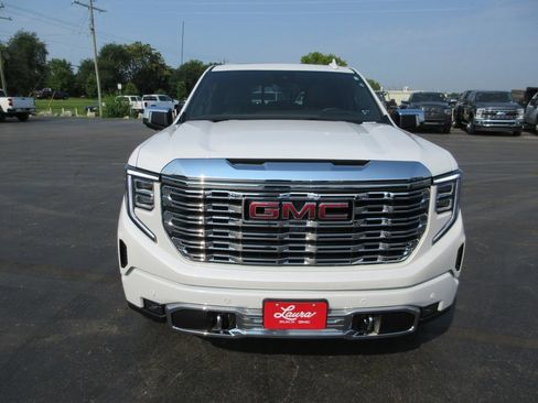Certified 2025 GMC Sierra 1500 Denali w/ Denali Reserve Package AWD/4WD image 12