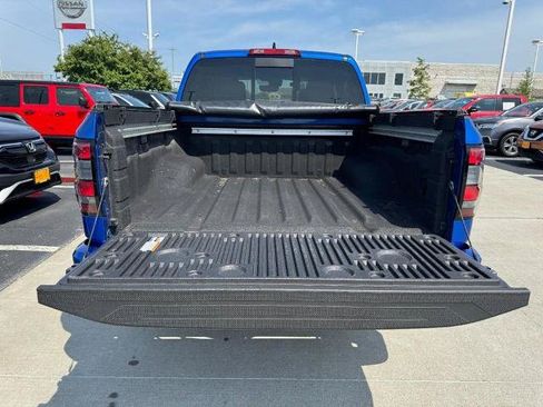 Certified 2025 Nissan Frontier SV w/ SV Convenience Package AWD/4WD image 6