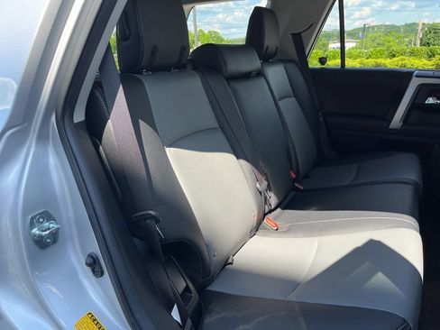 Used 2022 Toyota 4Runner SR5 Premium RWD image 22