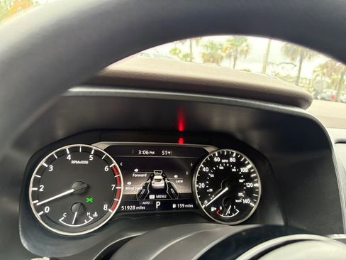 Used 2023 Nissan Rogue SV image 12