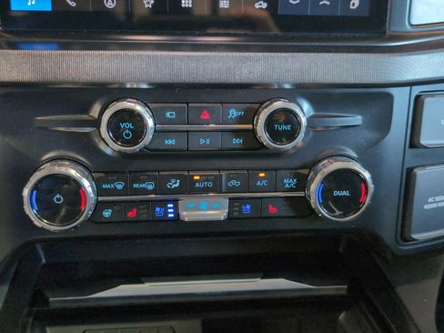 Used 2026 Ford F450 Platinum AWD/4WD image 25