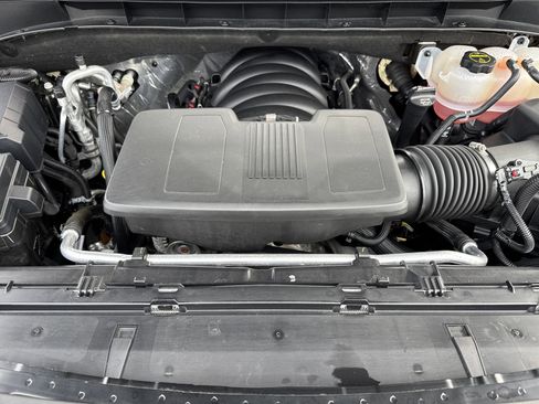 Used 2025 GMC Yukon AT4 w/ AT4 Premium Package image 33