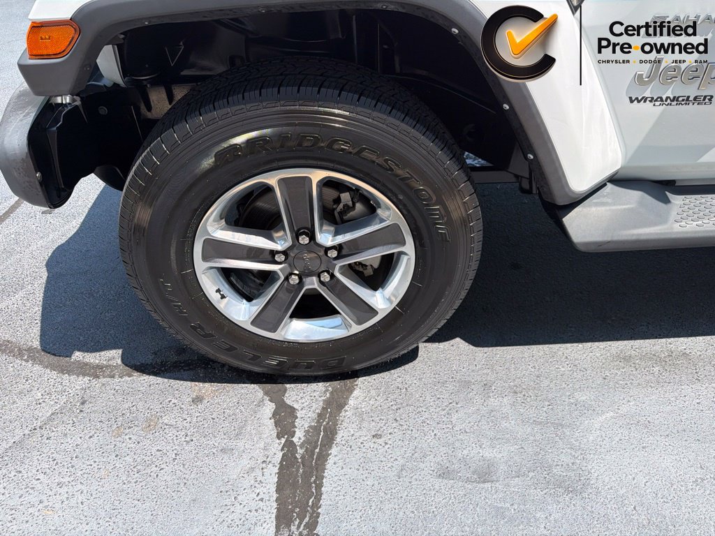 Certified 2022 Jeep Wrangler Unlimited Sahara AWD/4WD image 15