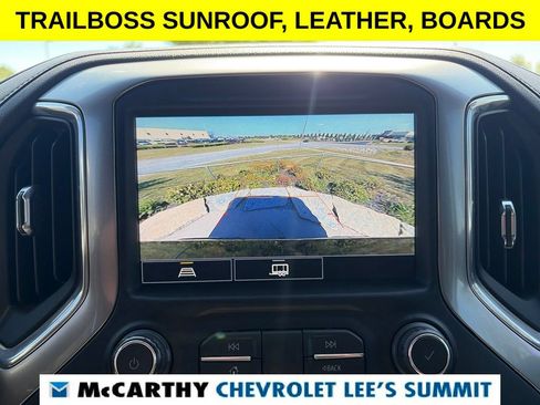Used 2021 Chevrolet Silverado 1500 LT Trail Boss w/ Convenience Package II AWD/4WD image 12
