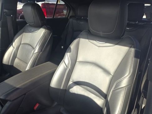 Used 2019 Cadillac XT4 Premium Luxury w/ Cold Weather Package image 17