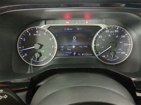 Used 2022 Nissan Pathfinder SV image 34