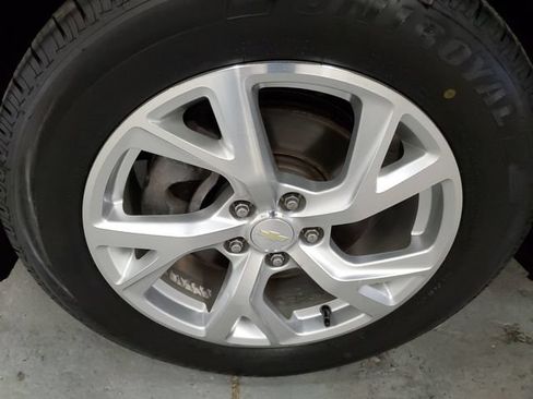 Used 2019 Chevrolet Equinox LT w/ Sun & Navigation Package AWD/4WD image 27