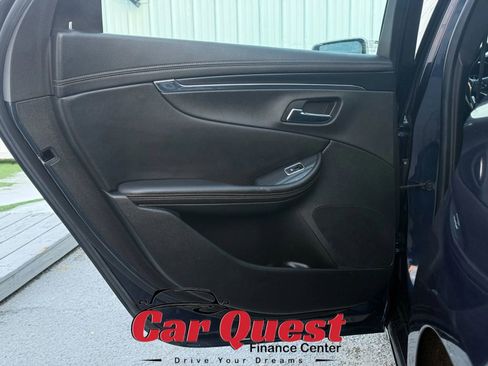 Used 2019 Chevrolet Impala Premier FWD image 12