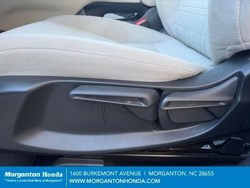 Used 2024 Honda HR-V LX image 16